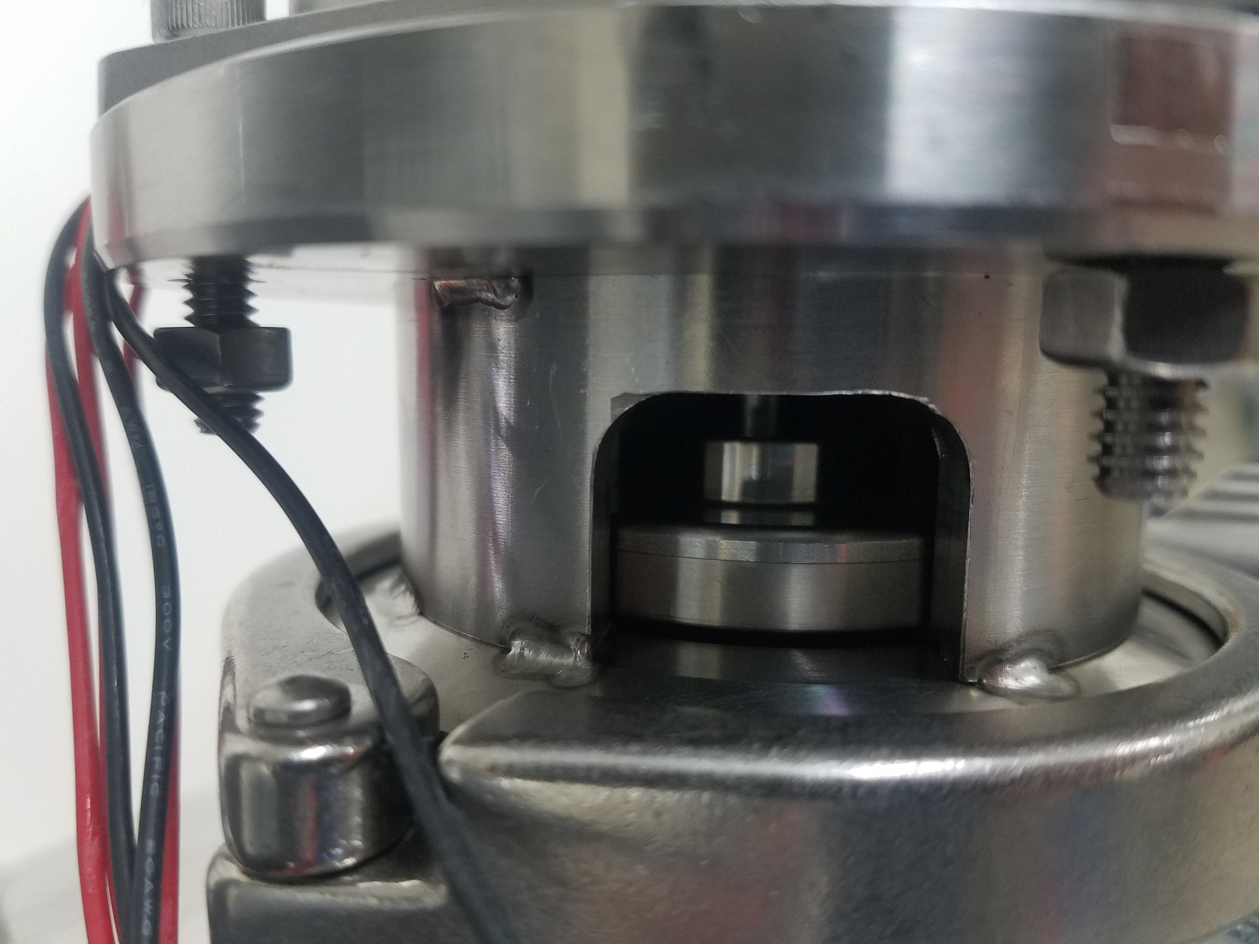 Close up of Magnetic Coupler