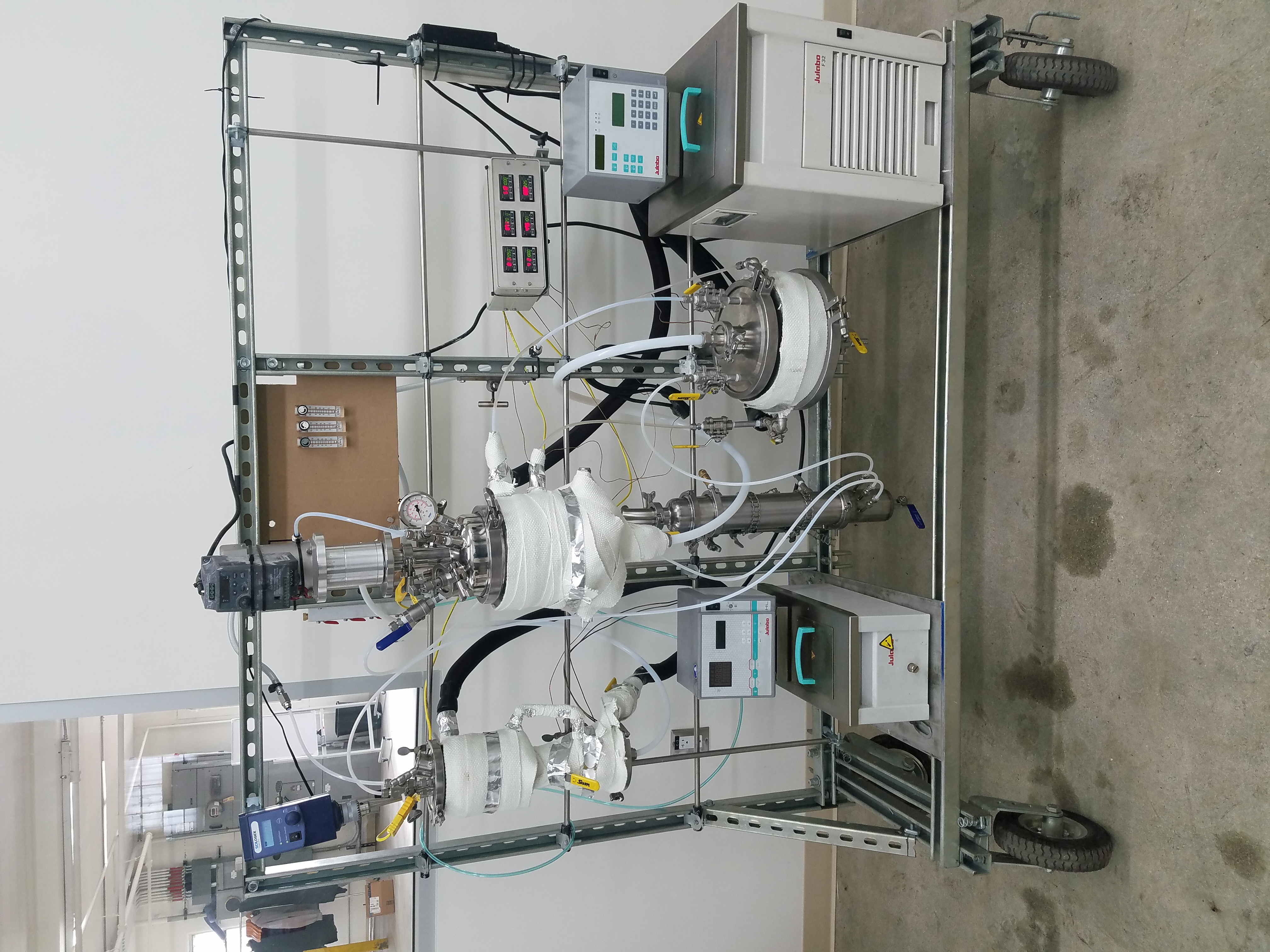 Reactor for filtration studies
